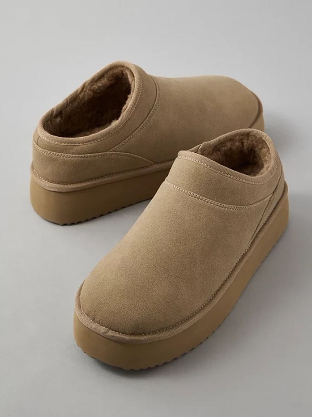 AE The Hangout Slip-On Slipper